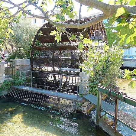 Le Nid De Marius Lägenhet LʼIsle-sur-la-Sorgue Exteriör bild